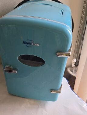 Compact Mini Fridge - Light Blue